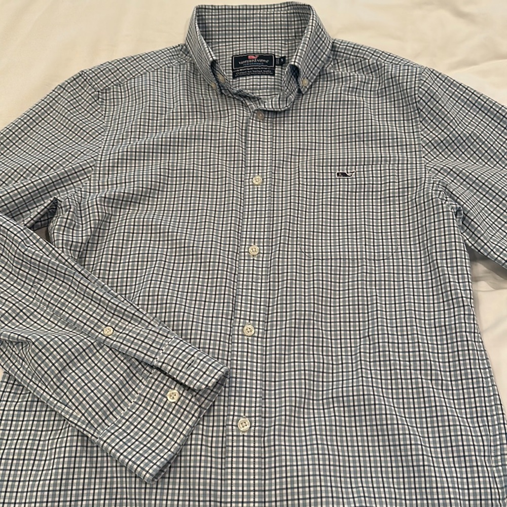 Vineyard Vines Men’s Classic Fit Auger PerformanceTucker Shirt, size small